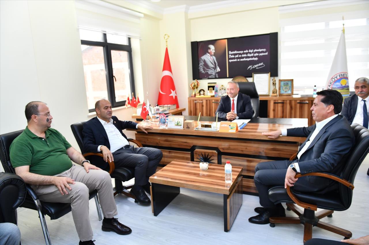 Tokatlılardan Başkan Özer’e Yoğun İlgi