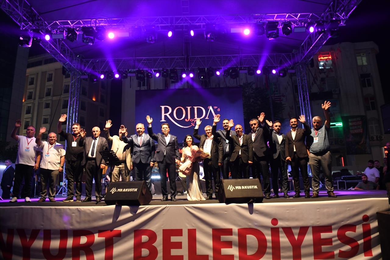 Kardeş Kültürler Festivali’nde Rojda Rüzgarı…