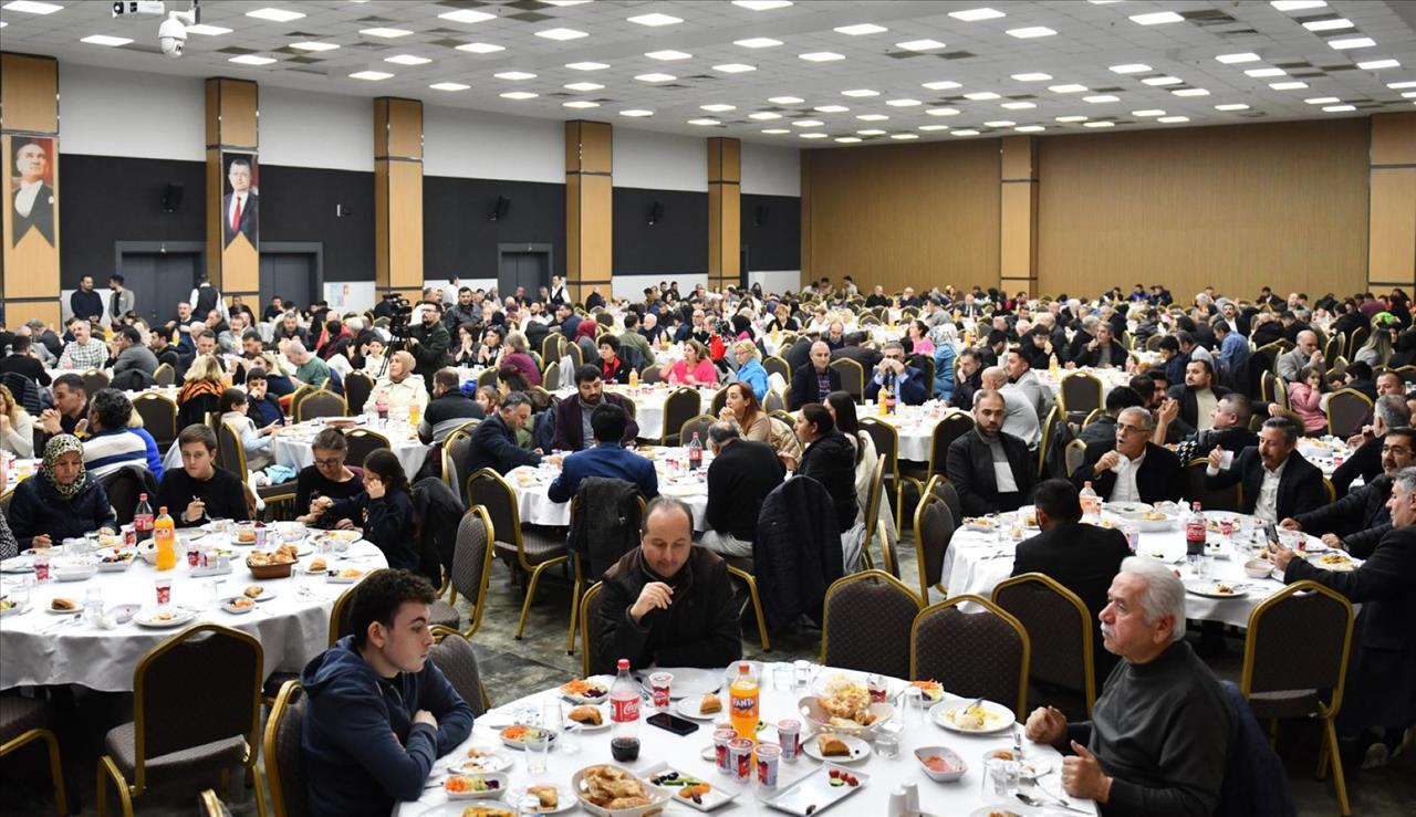 Başkan Bozkurt Dernek Başkanlarıyla İftar Sofrasında Buluştu