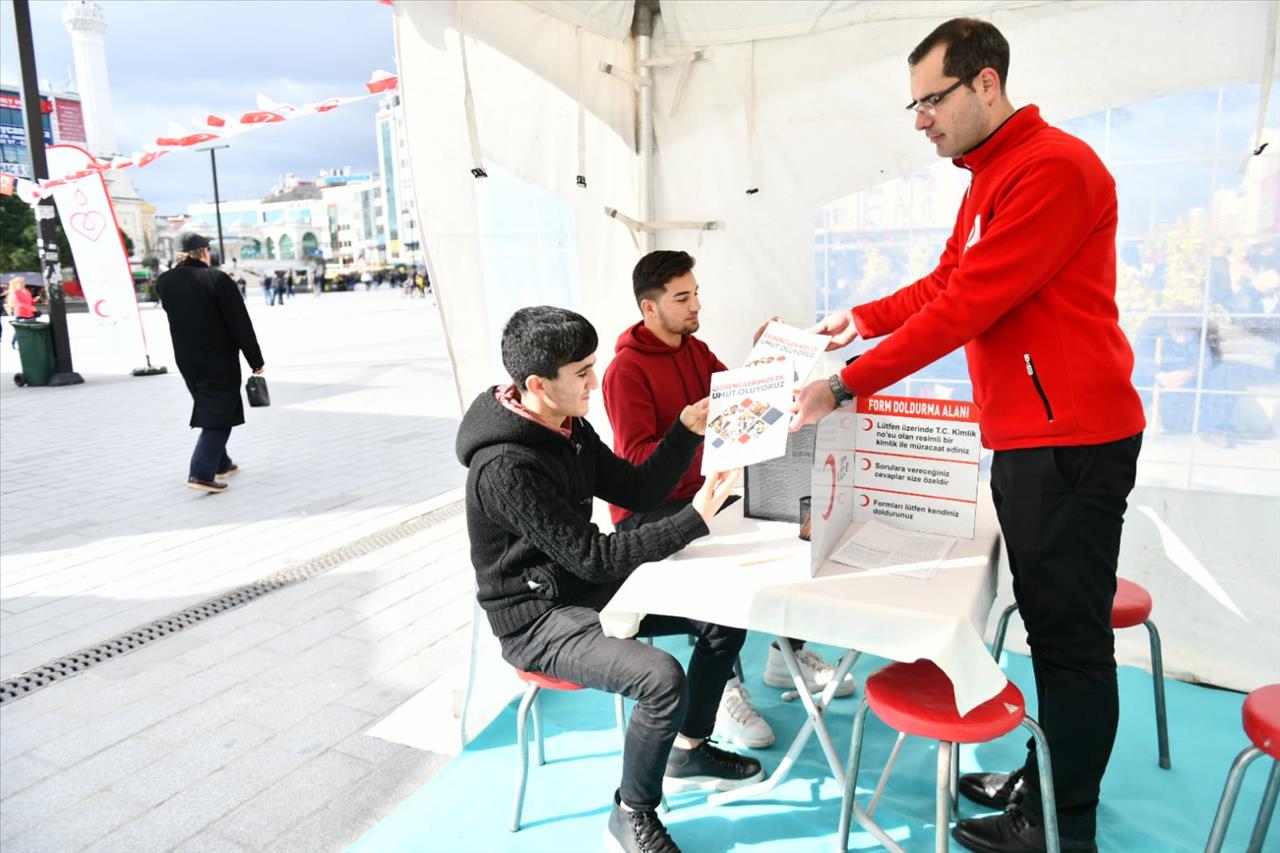 Esenyurt Belediyesi'nden Anlamlı Destek