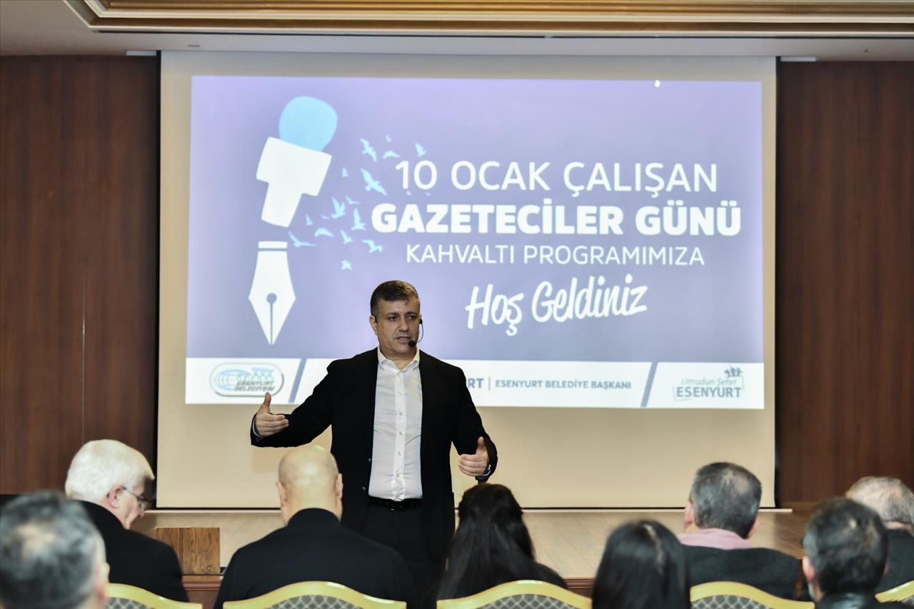 Başkan Bozkurt Gazetecileri Unutmadı