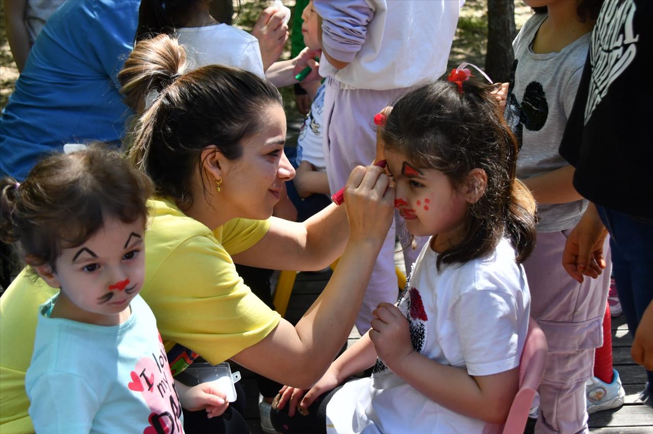 Esenyurtlu Kadınlar Ve Çocuklar, Özlenen Yaz Günlerini Yaşadı