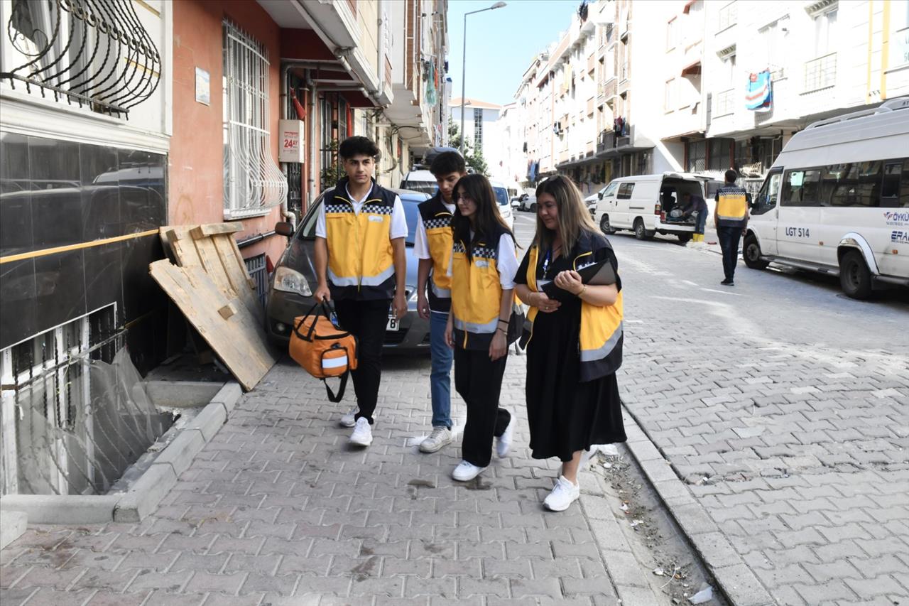 Asırlık Çınarlara Kişisel Bakım Hizmeti