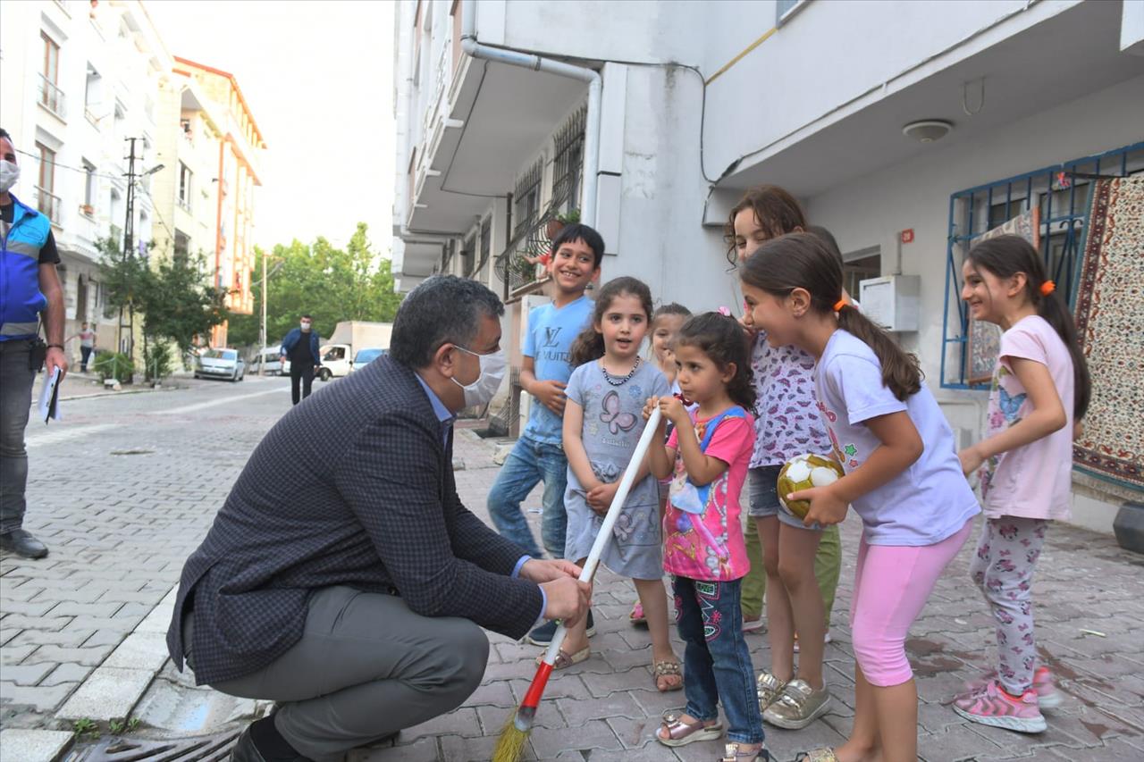 Başkan Bozkurt’un Sel Bölgesinde İncelemeleri Devam Ediyor 