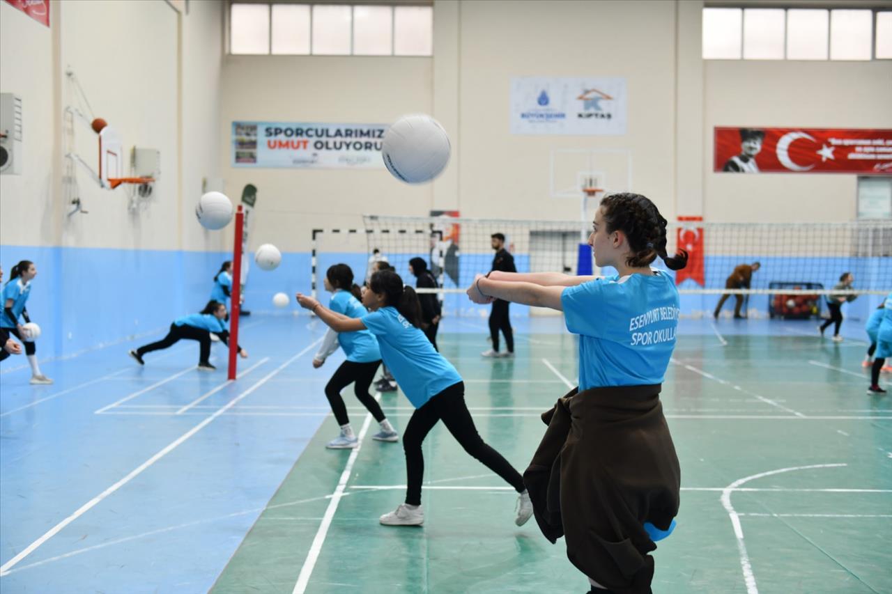 Çocuklar Burada Yeteneklerini Keşfediyor