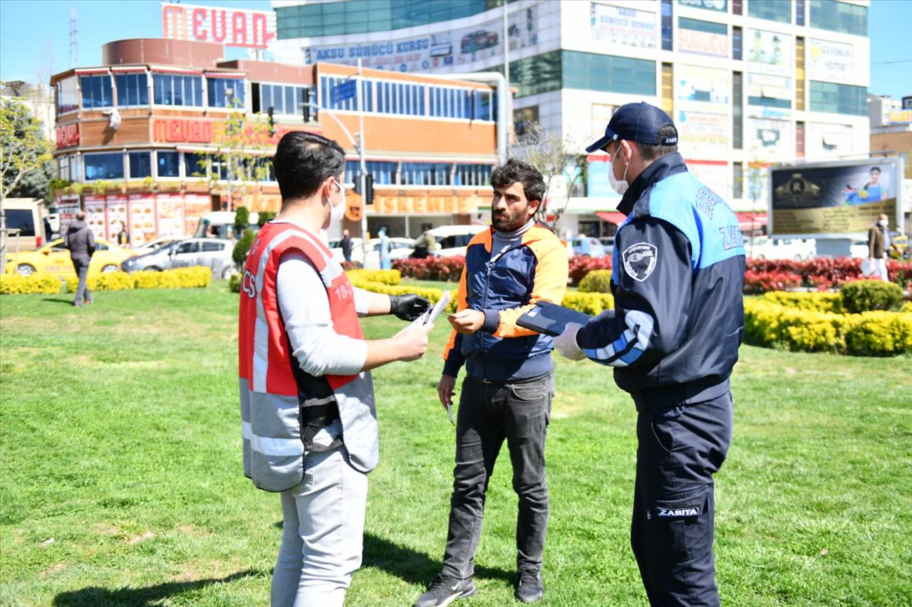 Esenyurt Zabıtasından Maske ve Sosyal Mesafe Denetimi