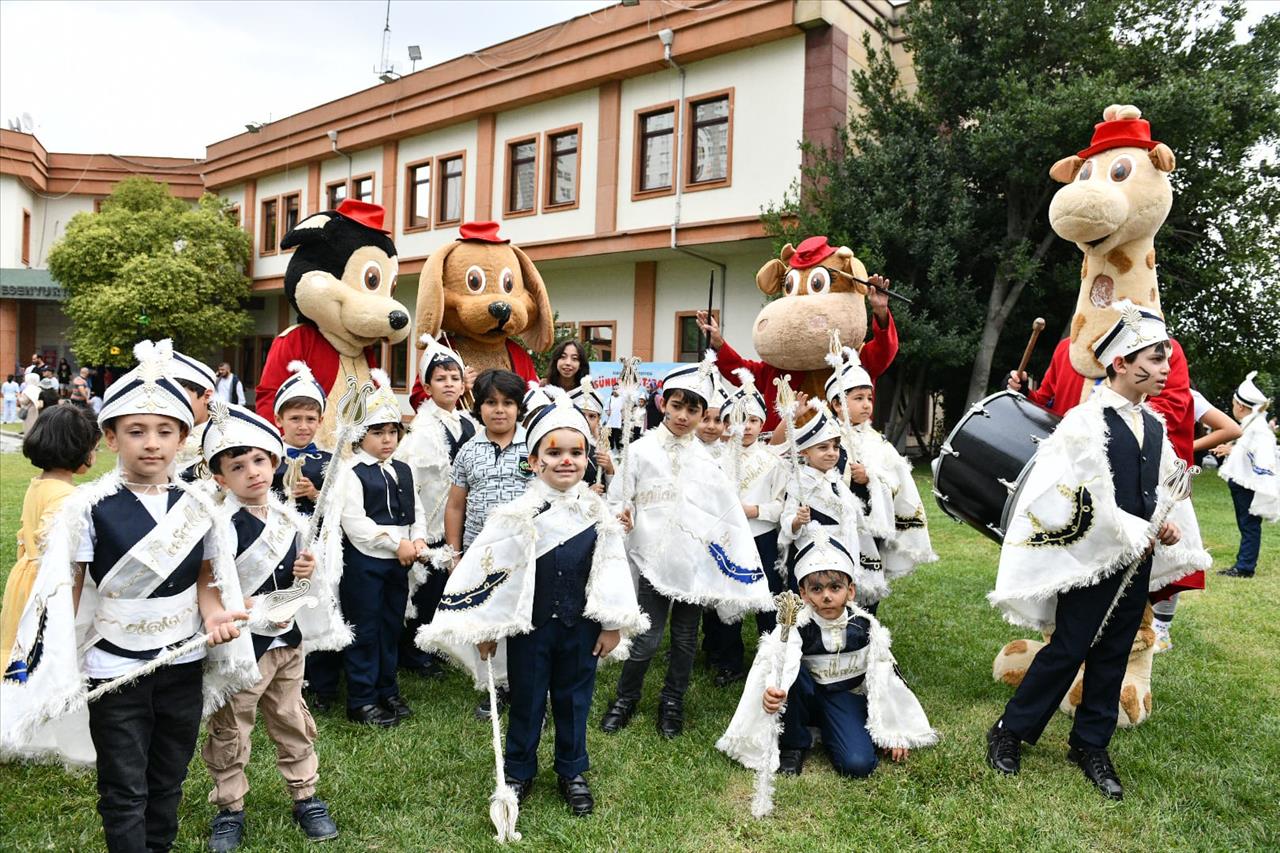 Esenyurt’ta Sünnet Şöleni