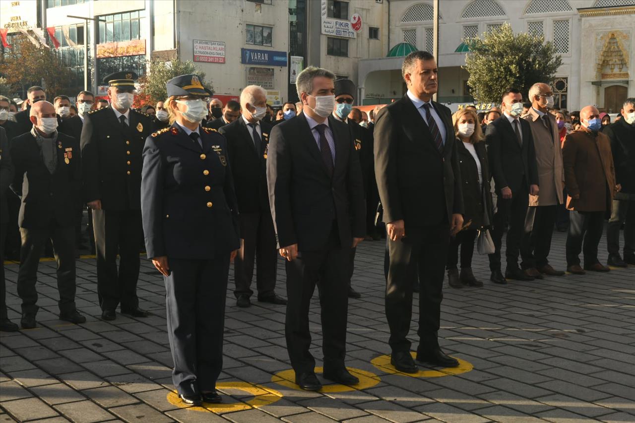 Esenyurt’ta 10 Kasım Atatürk’ü Anma Ve Çelenk Koyma Töreni