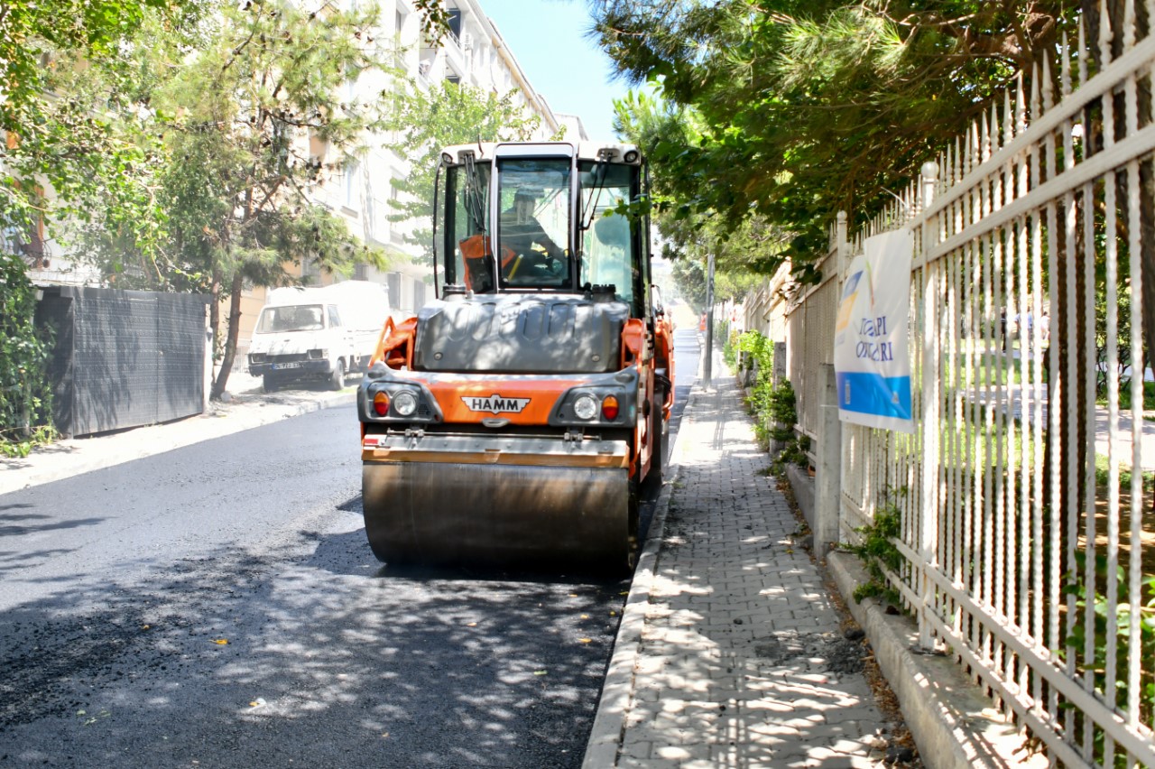 Esenyurt’un Yolları Yenileniyor