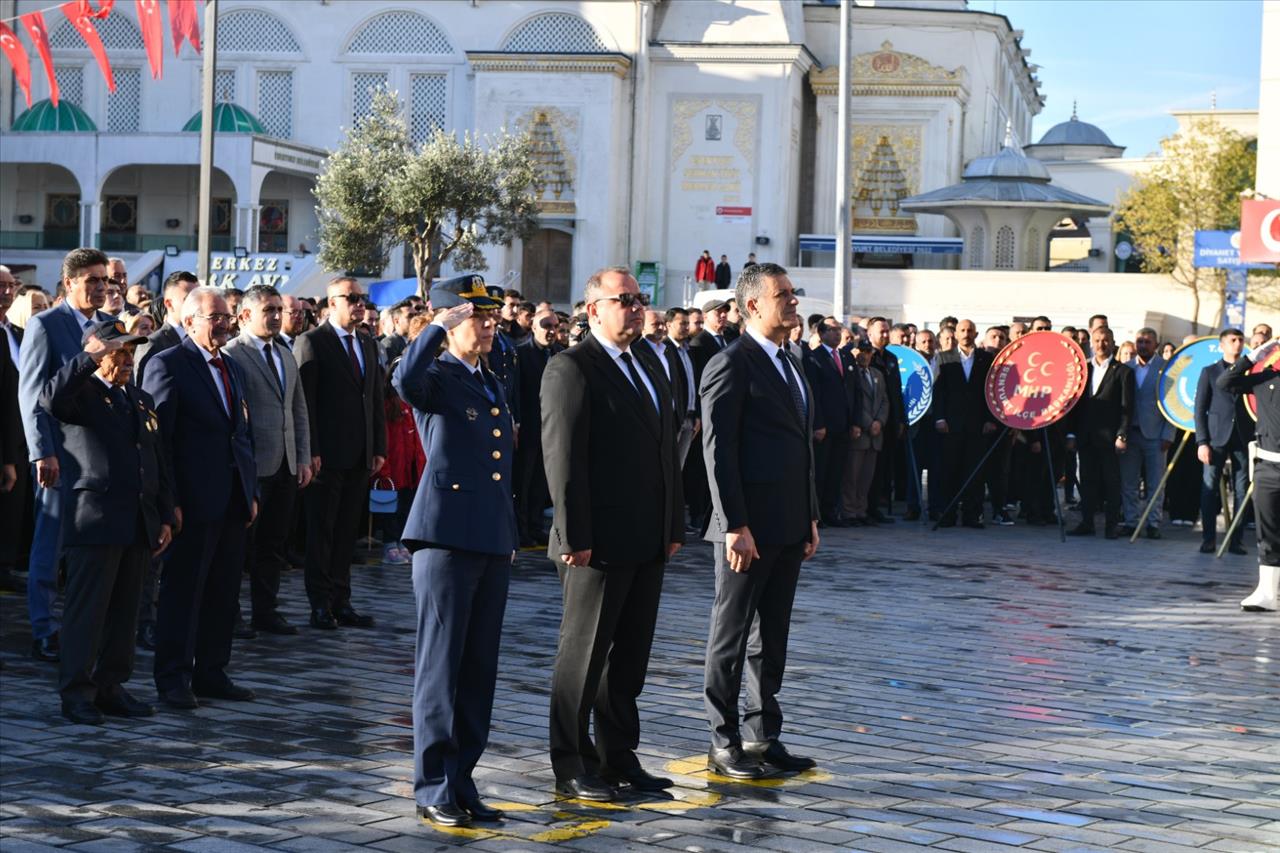 Esenyurt Ata’sını Saygı Ve Minnetle Andı