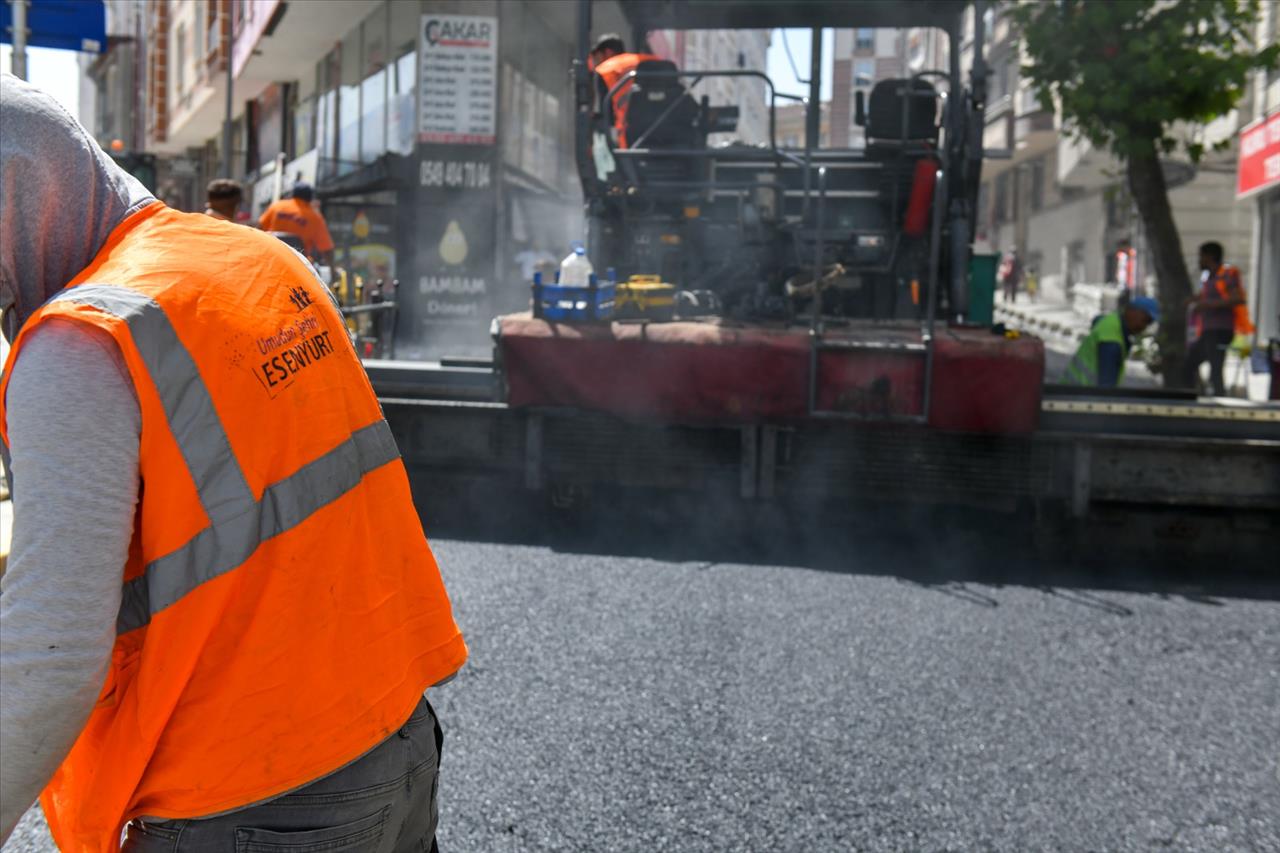 Esenyurt Belediyesi, Yolları Yenilemeye Devam Ediyor