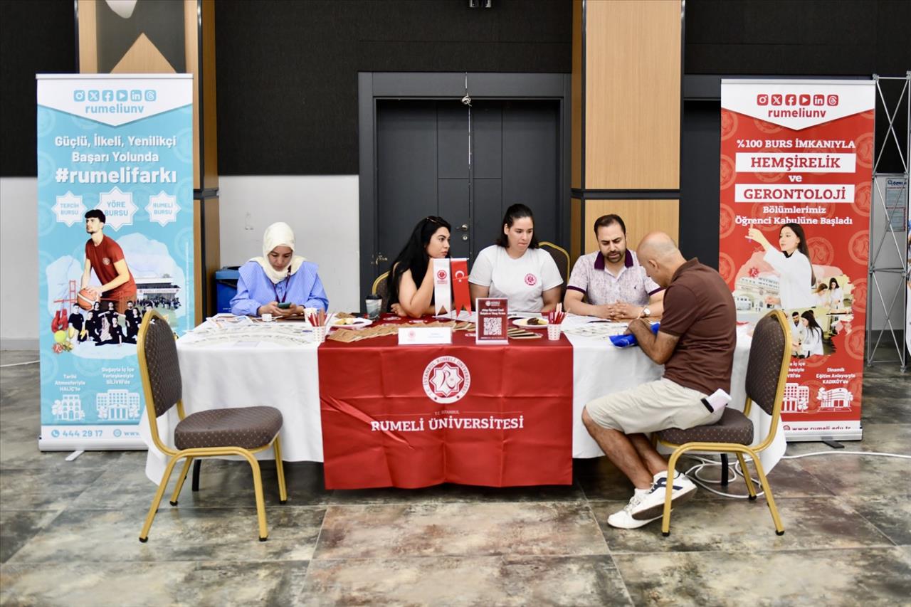 Esenyurt Belediyesi Üniversite Tercihlerinde Öğrencilerin Yanında