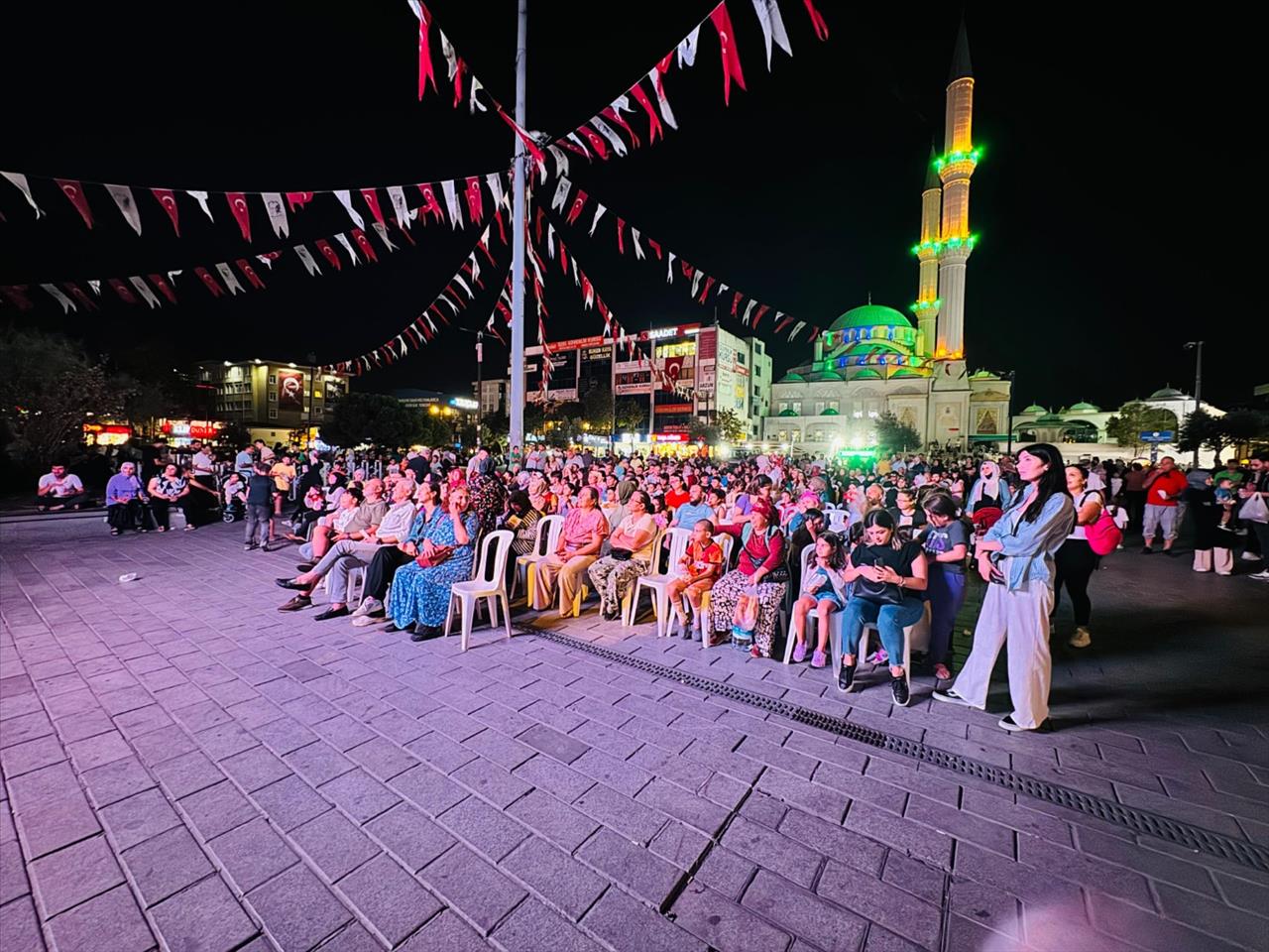 Esenyurt’ta Yeşilçam Rüzgarı Esiyor