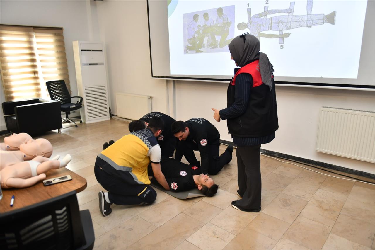 Esenyurt’un Kahramanları Olası Afetlere Hazır