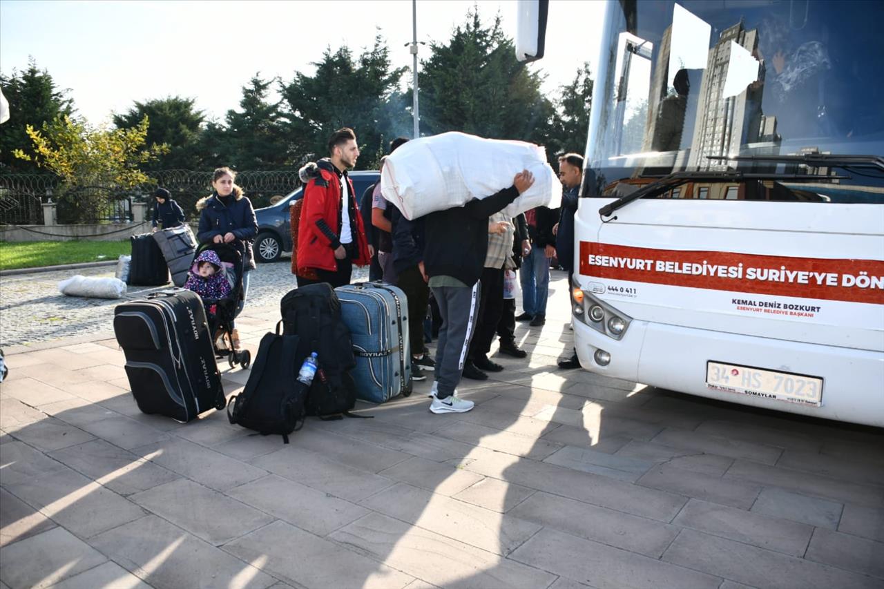 150 Suriyeli Daha Esenyurt’tan Ülkelerine Döndü