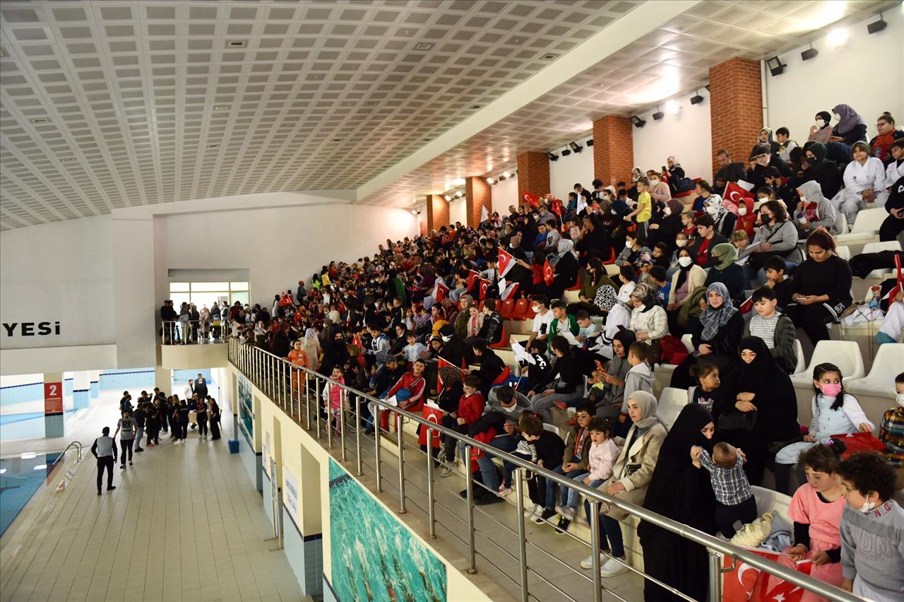 “Daha Güçlü Şekilde ‘İyi Ki Esenyurtluyuz’ Diyeceğiz”