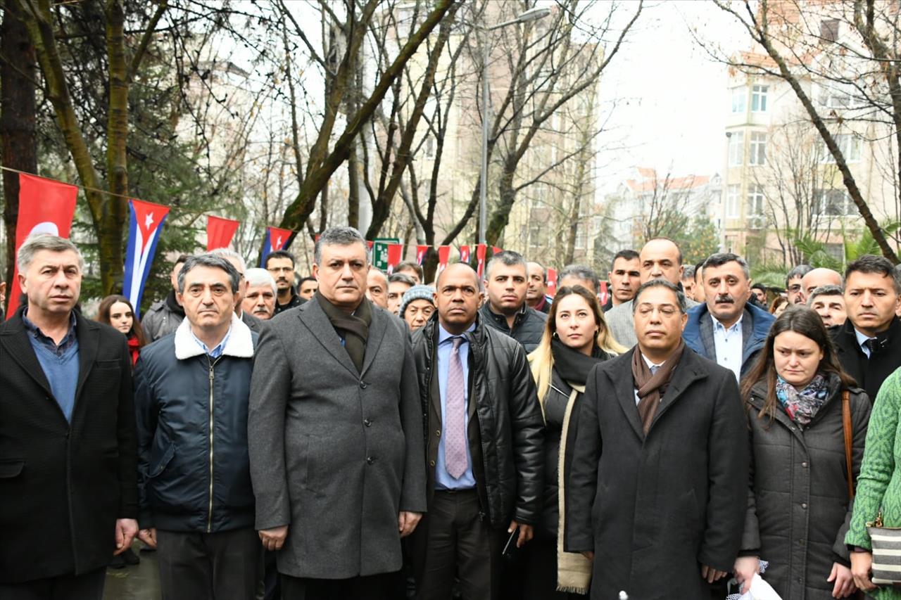 Küba'nın Ulusal Kahramanı Jose Marti Esenyurt'ta Anıldı