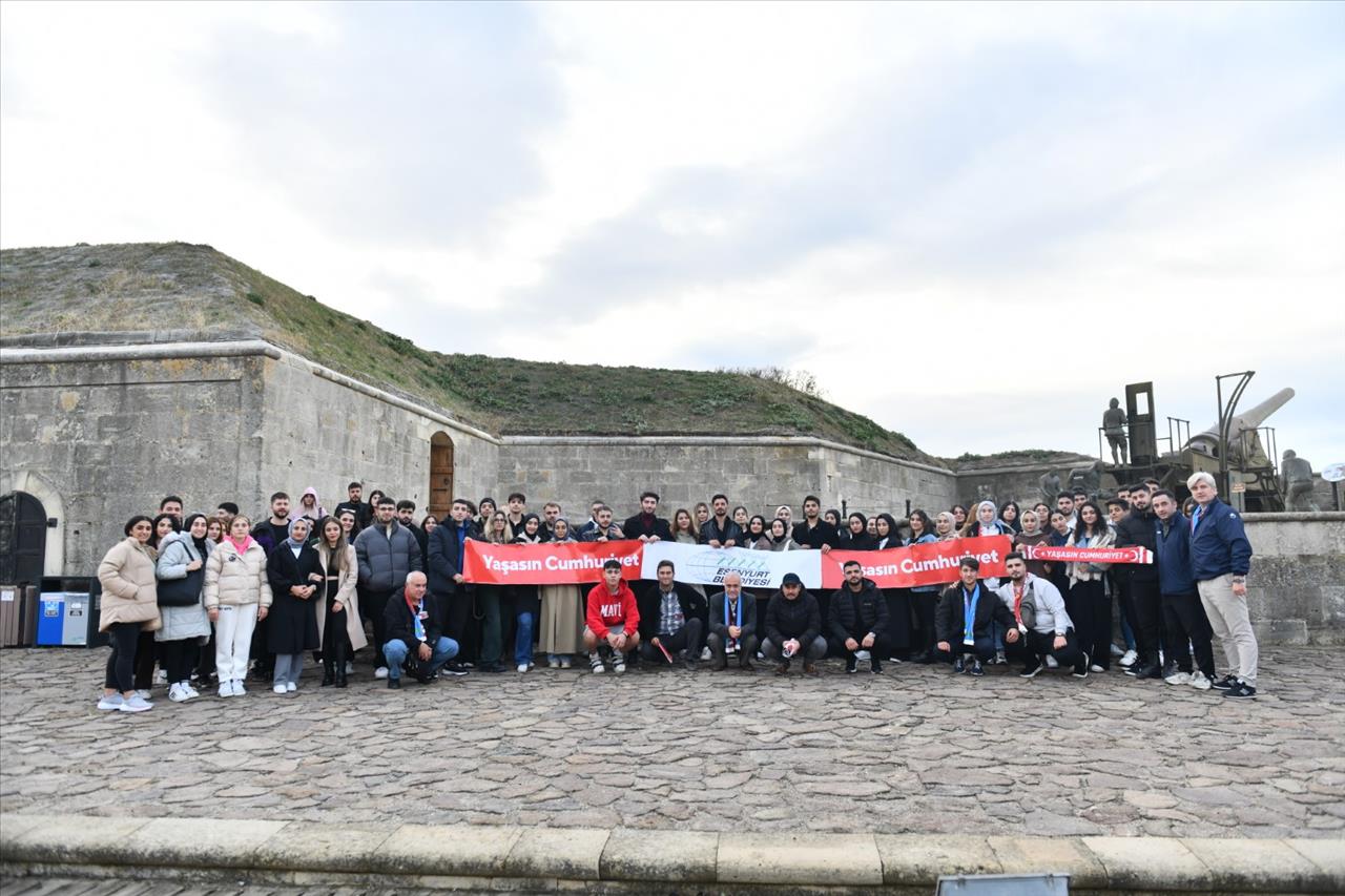 Esenyurtlu Gençler Çanakkale’de