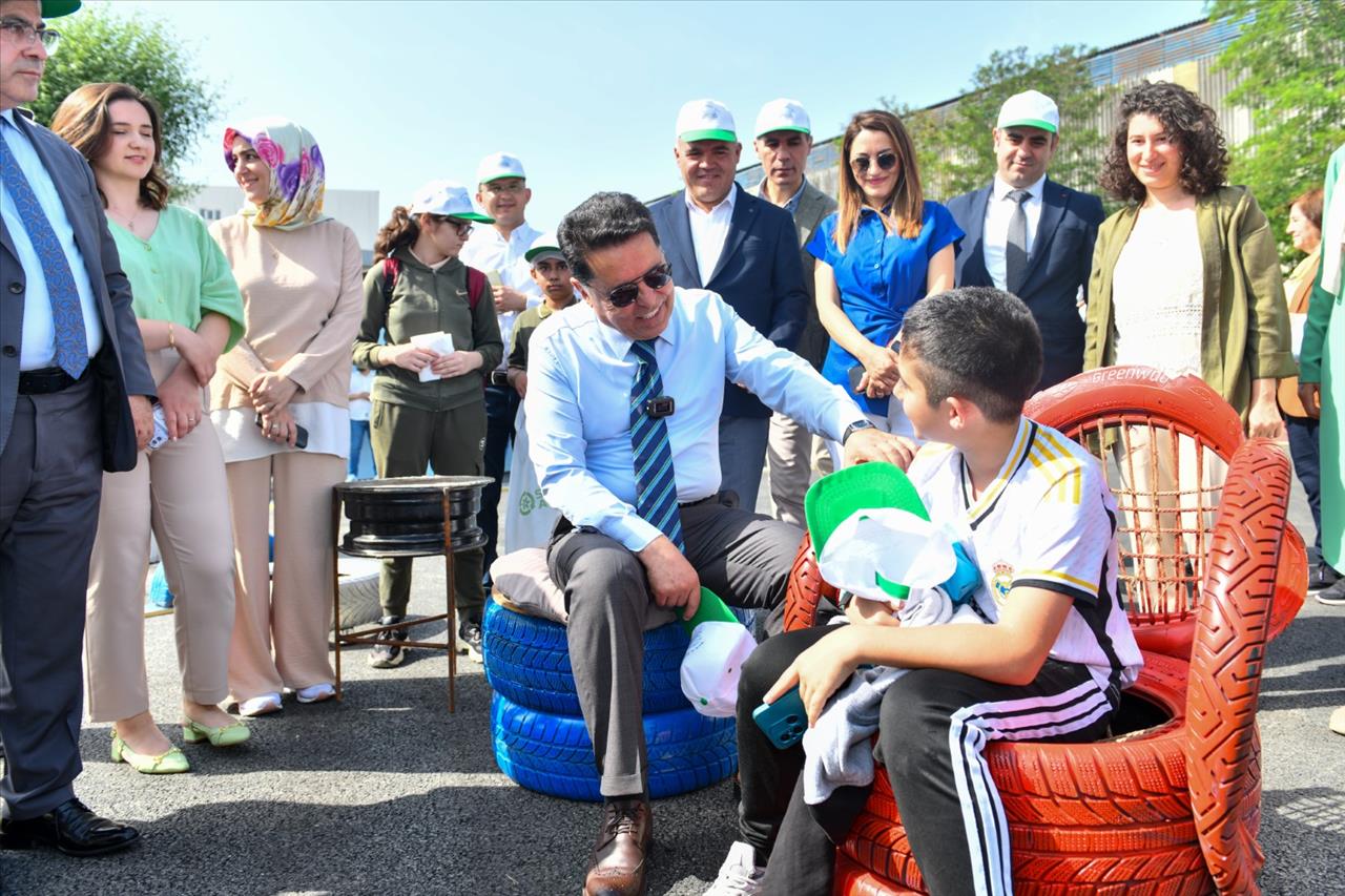 Çevre Ödüllü Başkan Özer'den Çocuklarla Çevre Günü Etkinliği