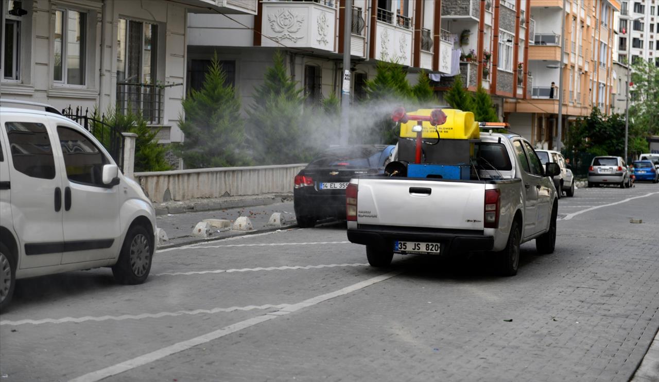 Esenyurt Belediyesi İlaçlama Çalışmalarına Devam Ediyor