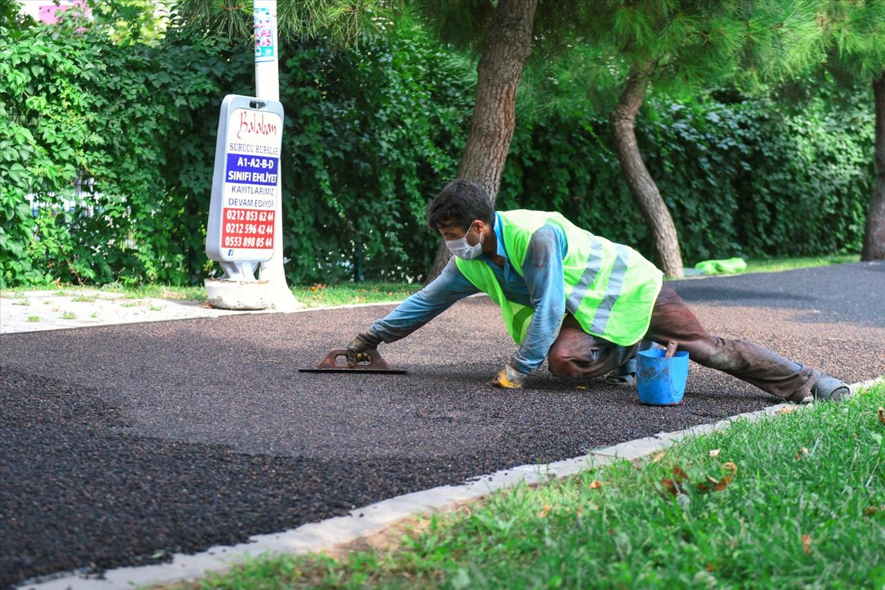 Esenyurt Belediyesi Parkların Yürüyüş Yollarını Yeniliyor