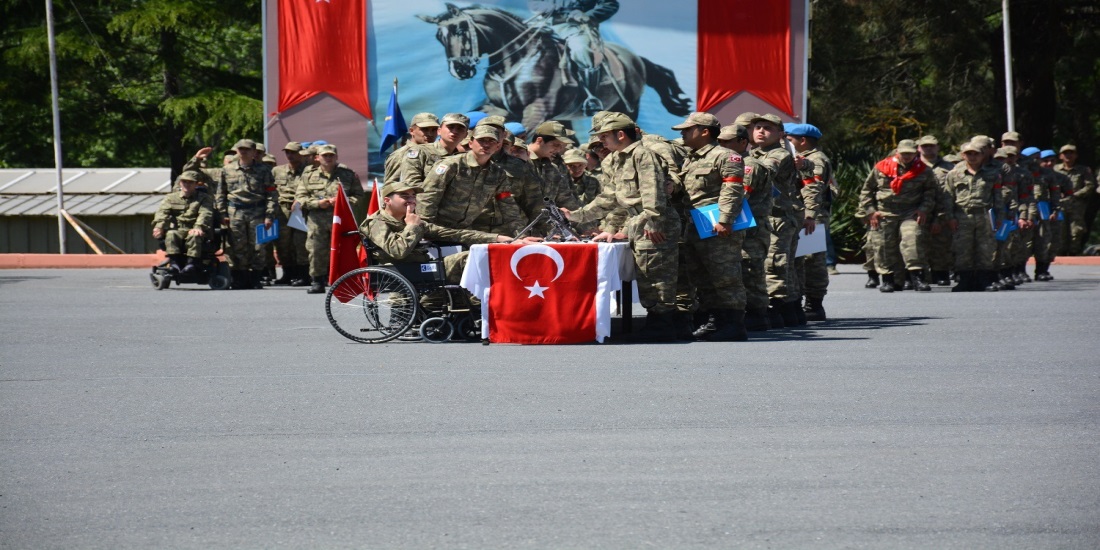 Engellilerin bir günlük askerlik sevinci