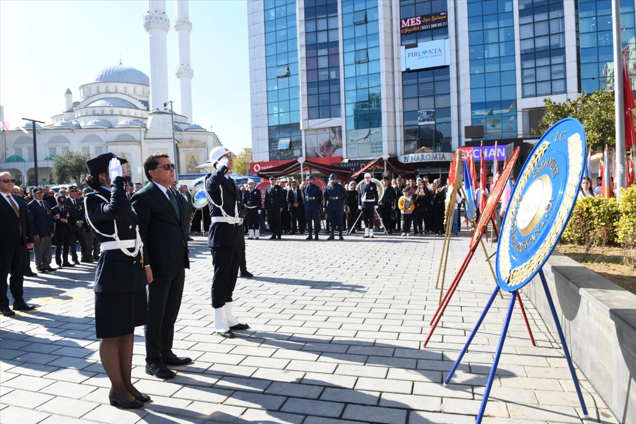 Esenyurt’ta 29 Ekim Coşkusu Sürüyor