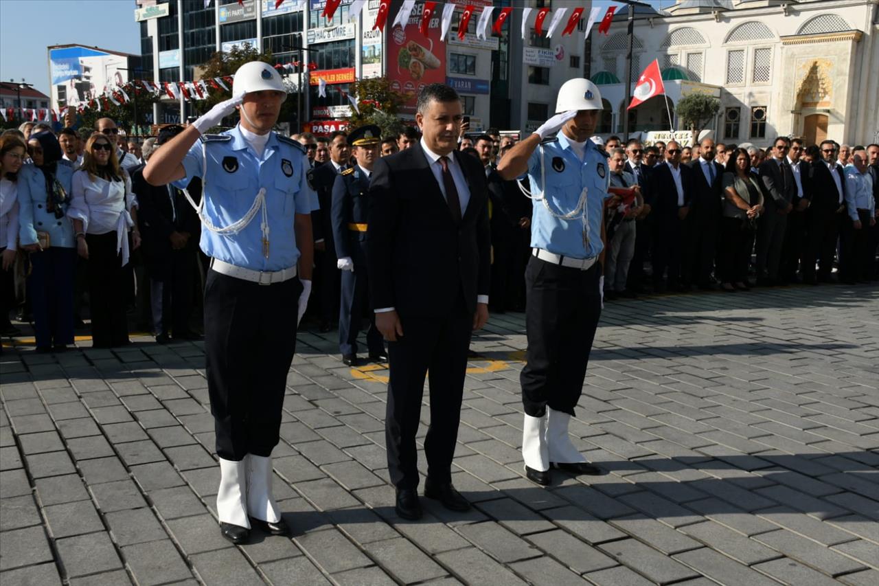 Esenyurt’ta Zafer Bayramı Coşkusu