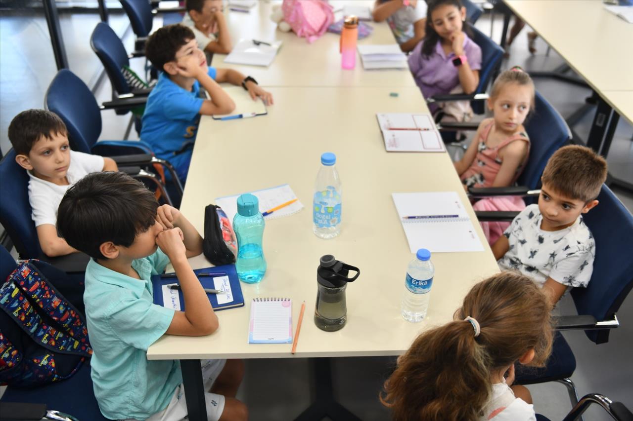 Esenyurt Belediyesi Yaz Dönemi Atölye Eğitimleri Başladı