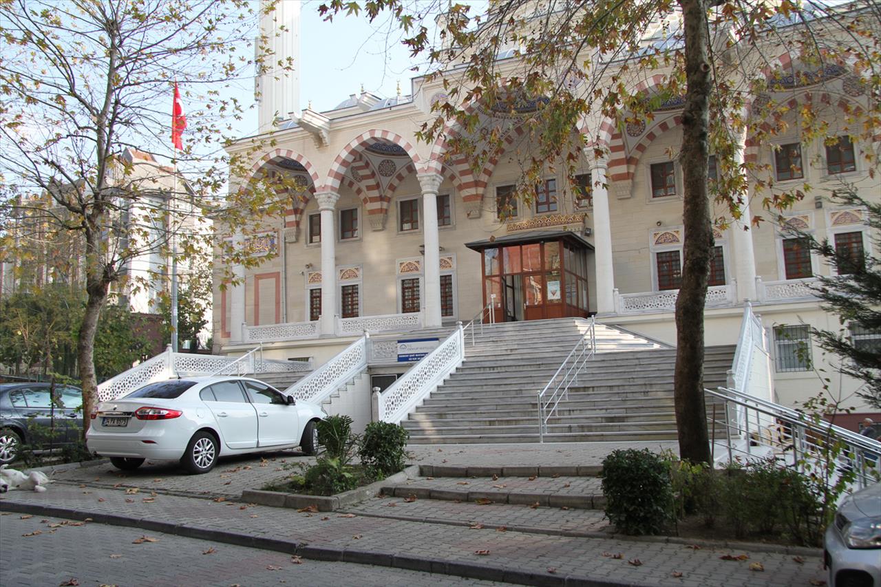 Esenkent Camii