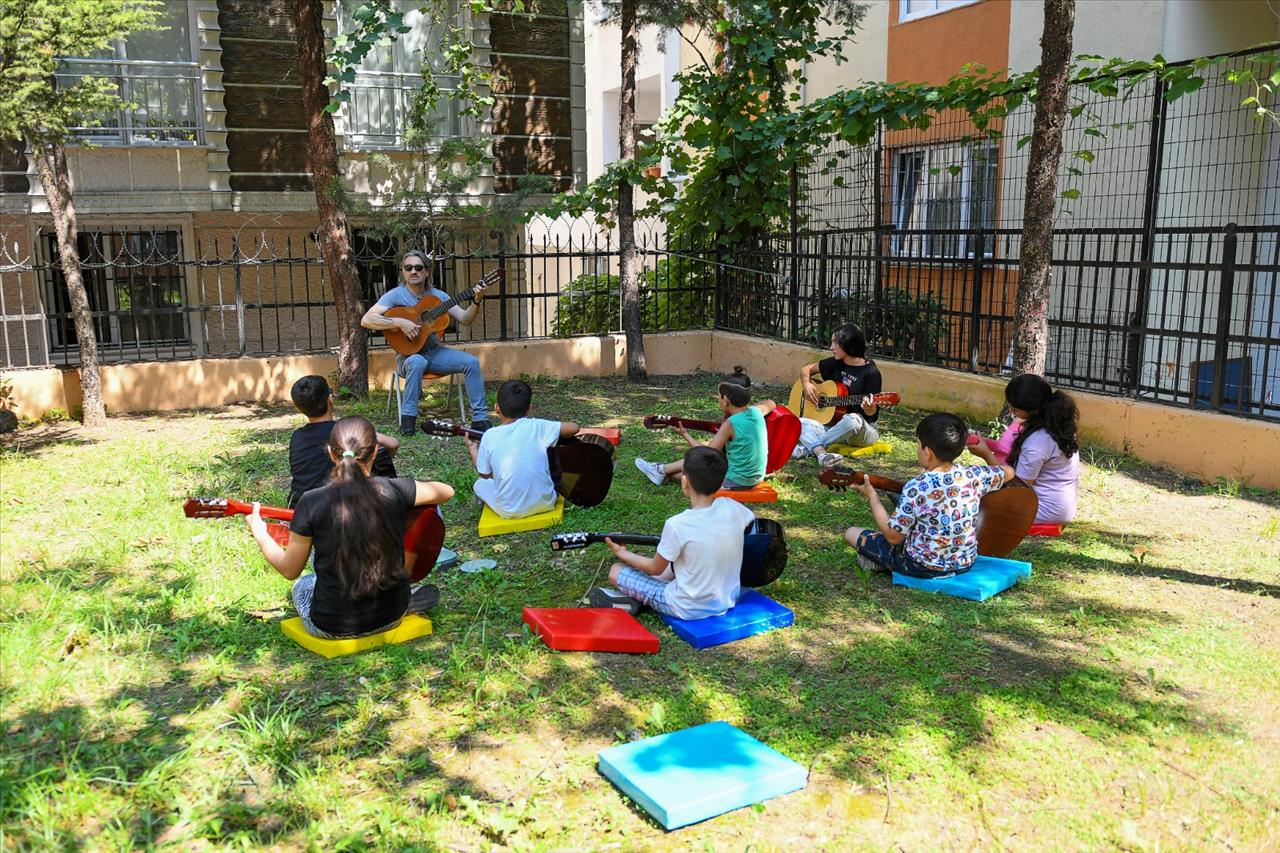 Esenyurtlu Çocuklar, Kültür Akademisi İle Gelişiyor Ve Sosyalleşiyor