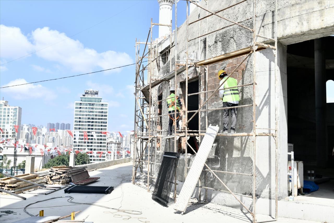 Esenyurt’ta Yarım Kalan Projeler Tamamlanıyor 