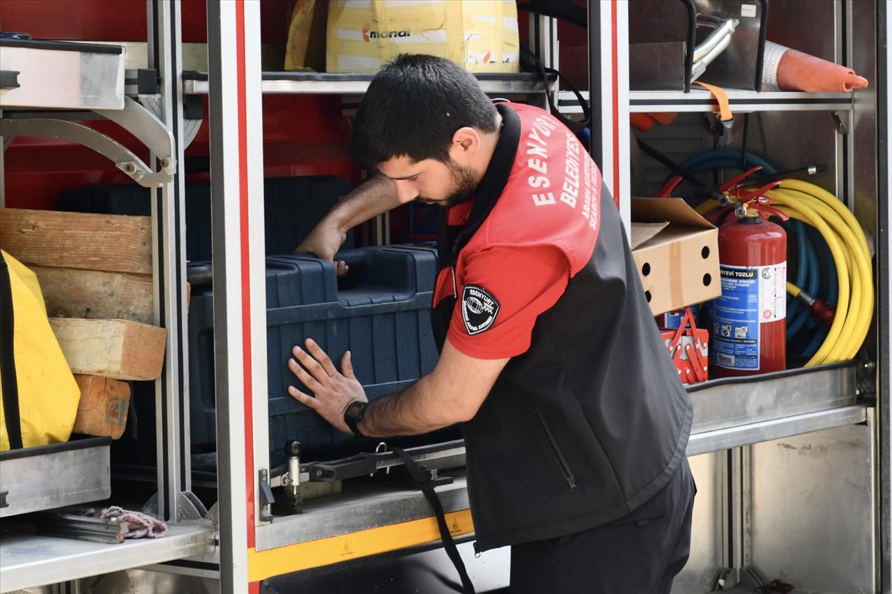 Esenyurt Belediyesi Olası Afetlere Hazırlanıyor