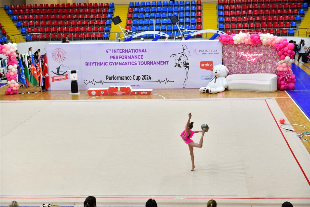 Başkan Özer’den Spora ve Sporcuya Tam Destek