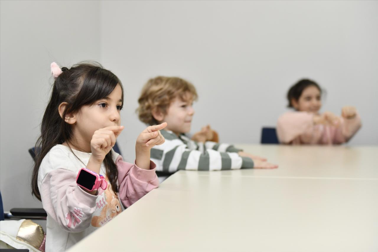 Çocuk Üniversitesi’nde Minikler Hem Eğlendi Hem Öğrendi