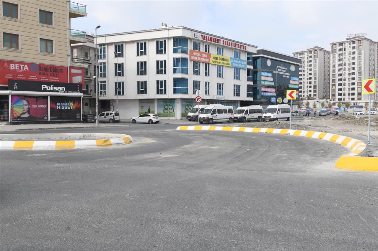 Kavşak Çalışmalarıyla Trafik Yoğunluğu En Aza İndiriliyor