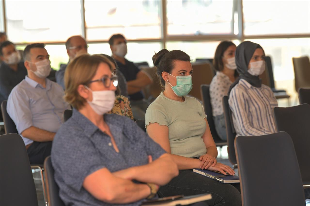 Esenyurt Belediyesi’nden Personele Siber Güvenlik Eğitimi