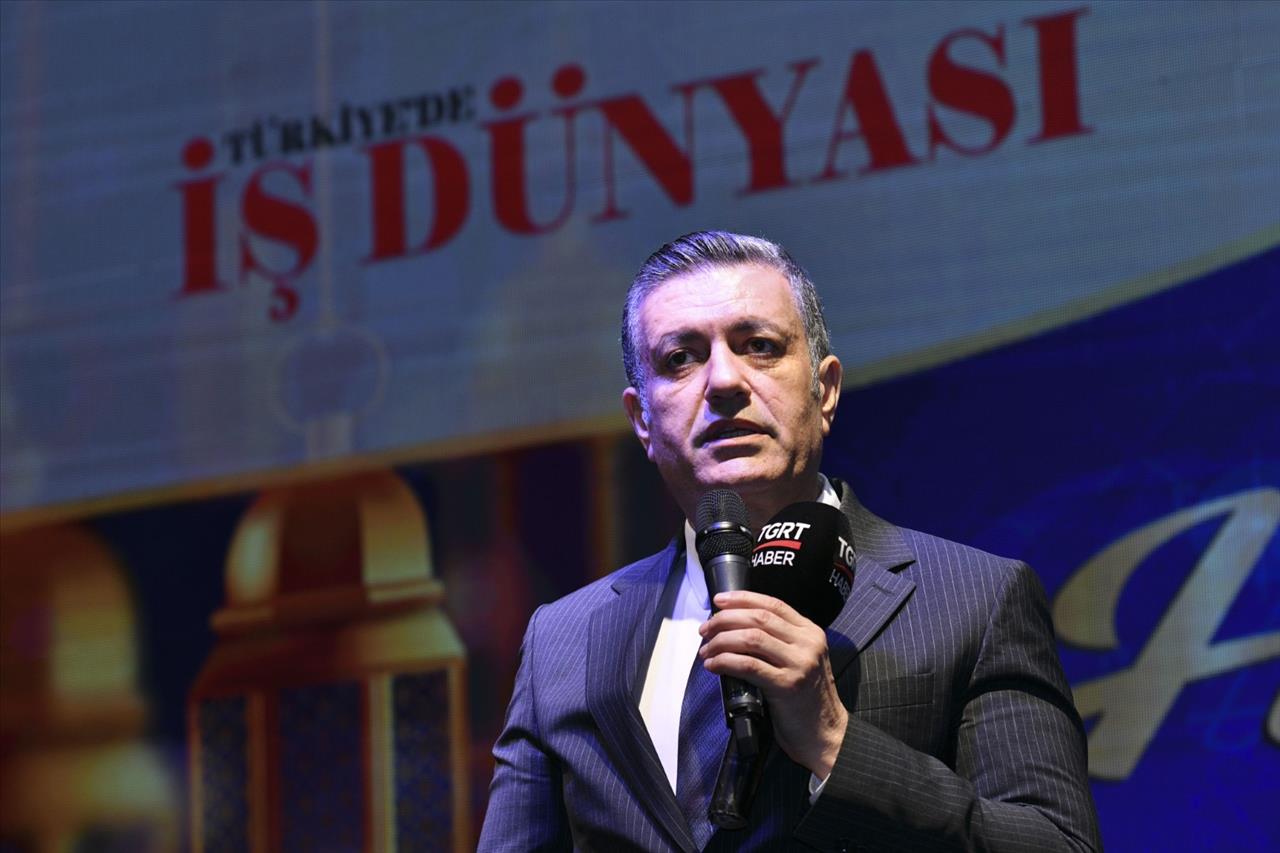 Bozkurt: Sanayiciler Dünyayla Rekabet Edebilir Seviyeye Gelmeli