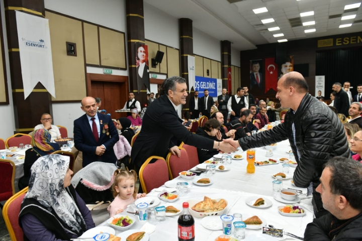 “Bu Ülke Şehit Ve Gazileri Sayesinde Geleceğe Güvenle Bakıyor”