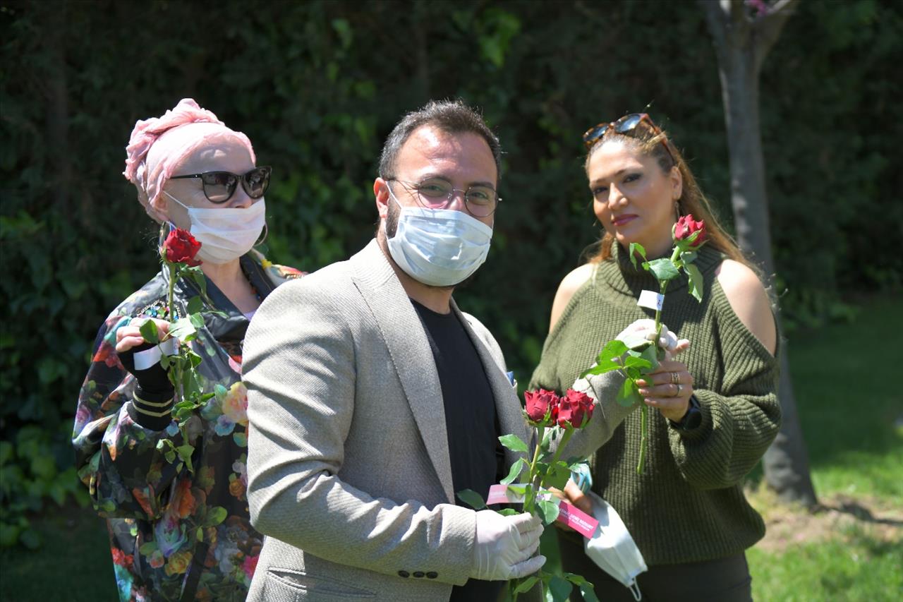 Esenyurt Belediyesi, Barınak Gönüllüsü Anneleri Unutmadı