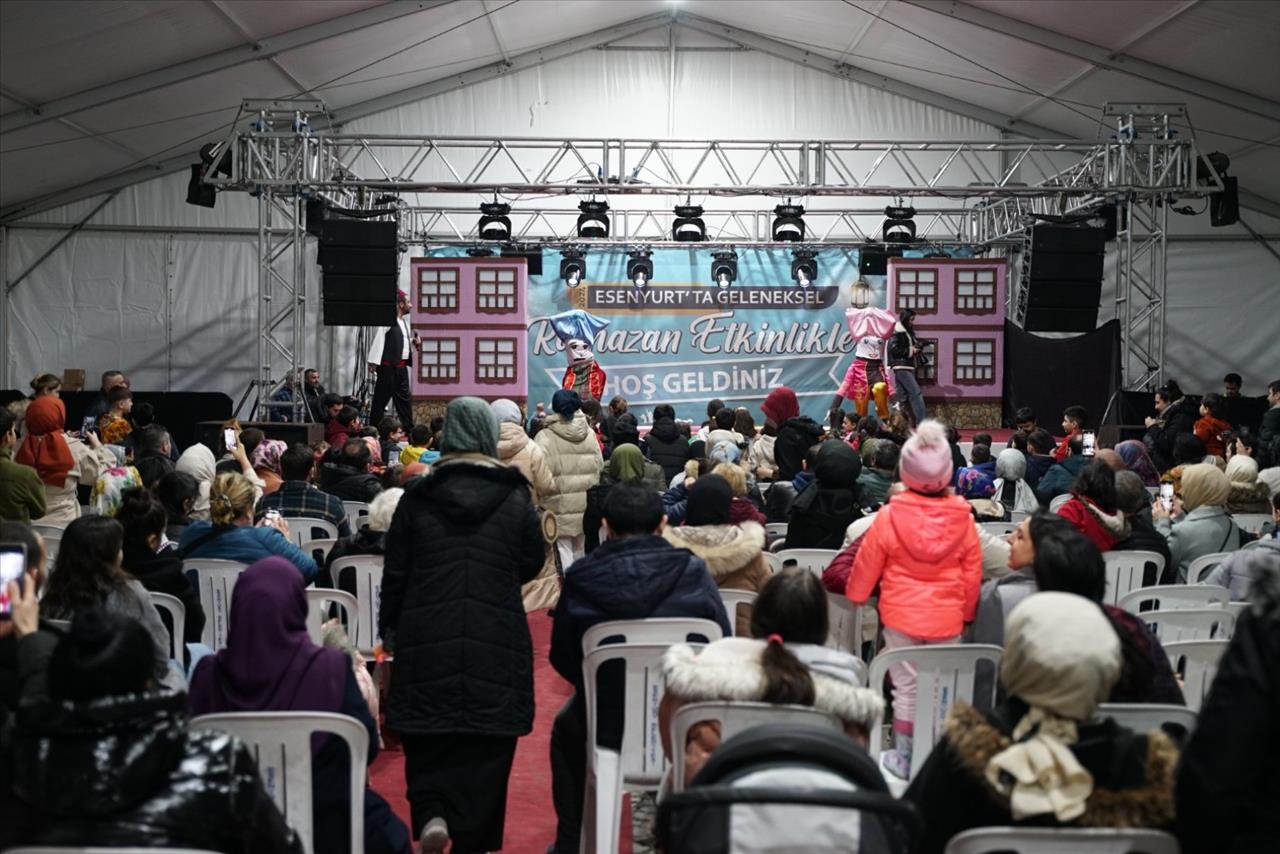 Başkan Bozkurt Sağlık Çalışanlarıyla İftar Sofrasında Buluştu