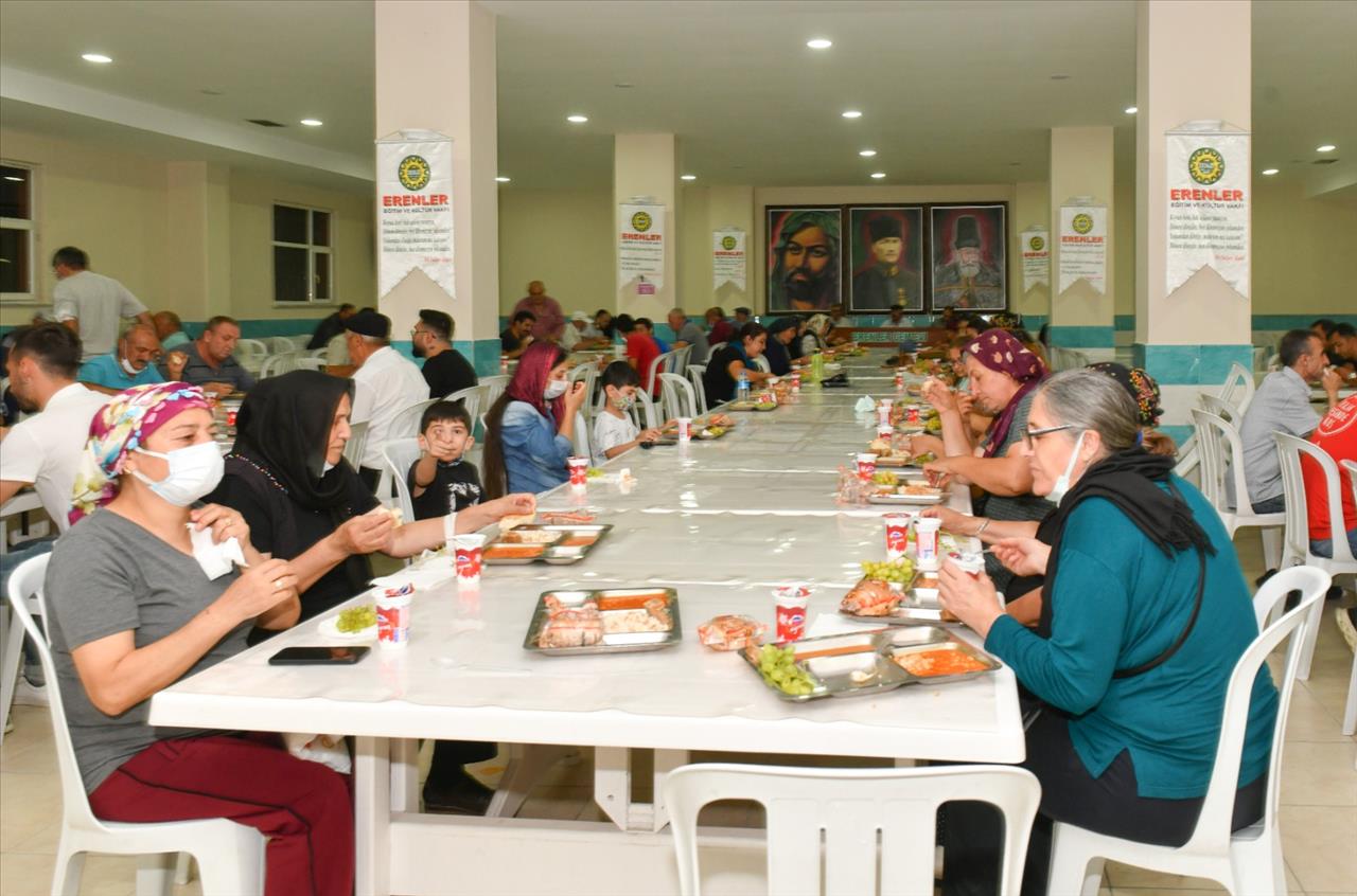 Başkan Bozkurt, Canlarla Orucunu Açtı 