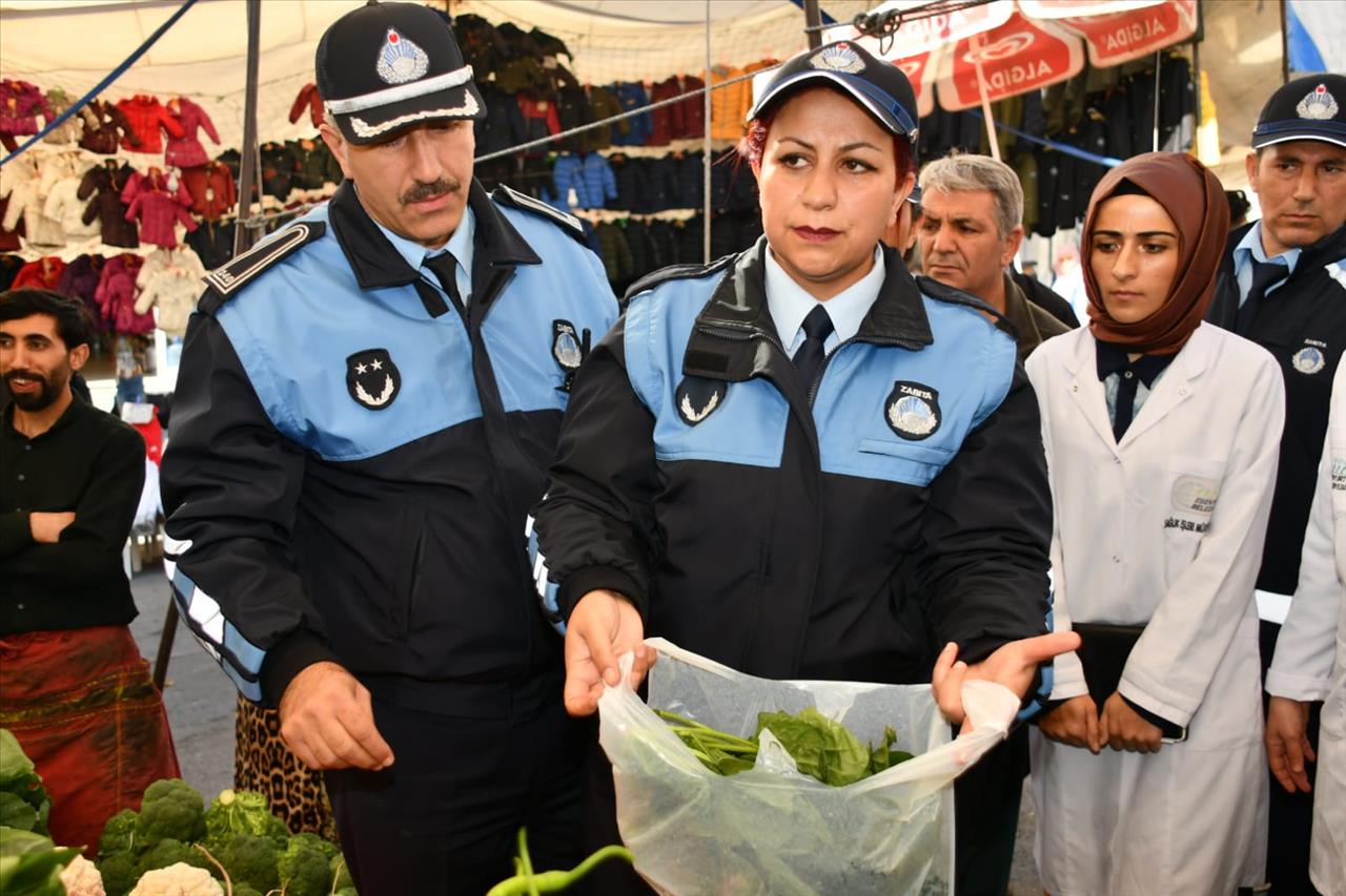 Esenyurt’ta Zabıtadan Pazarda Ispanak Denetimi