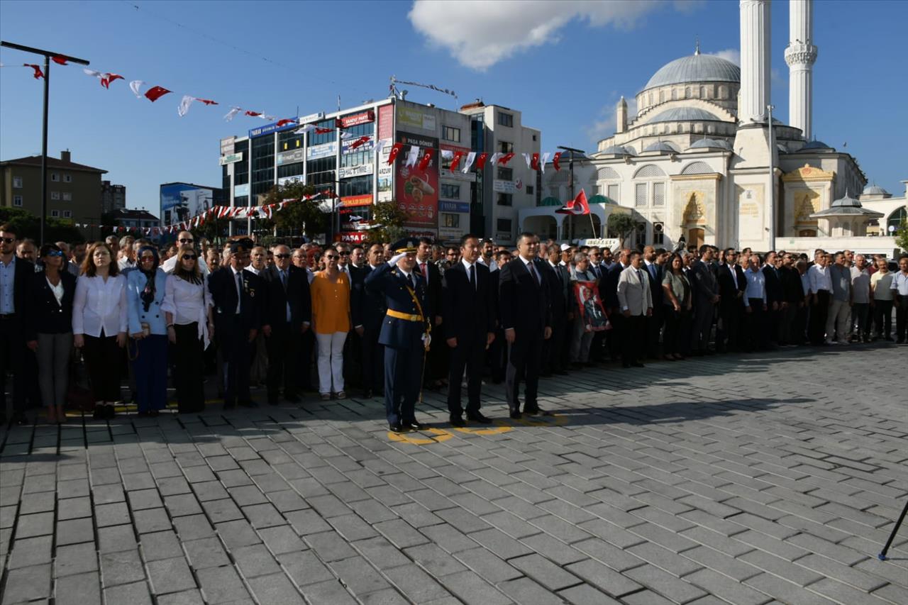 Esenyurt’ta Zafer Bayramı Coşkusu