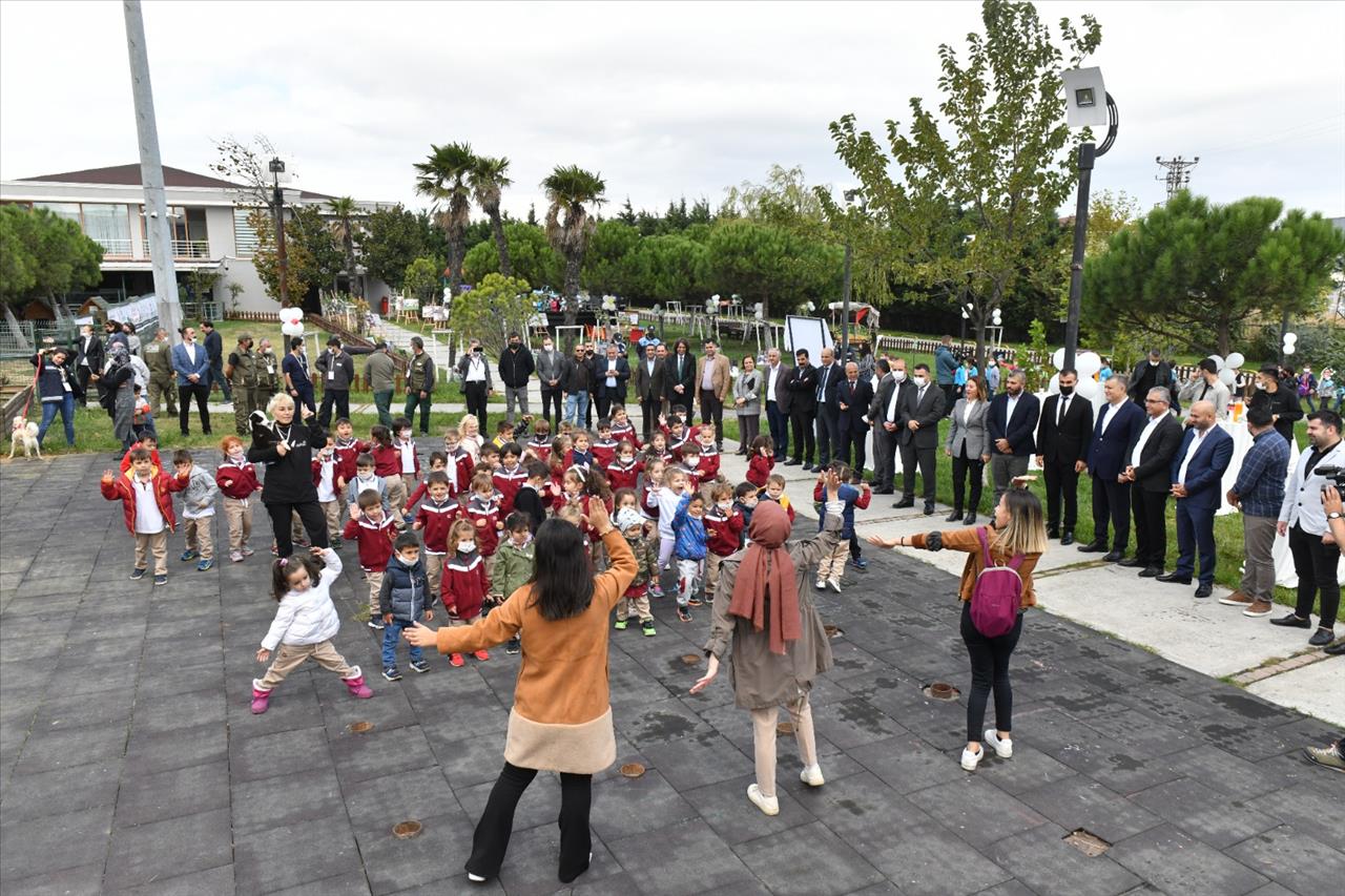 Esenyurt Belediyesi’nden Hayvan Haklarını Koruyacak Zabıta Ekibi