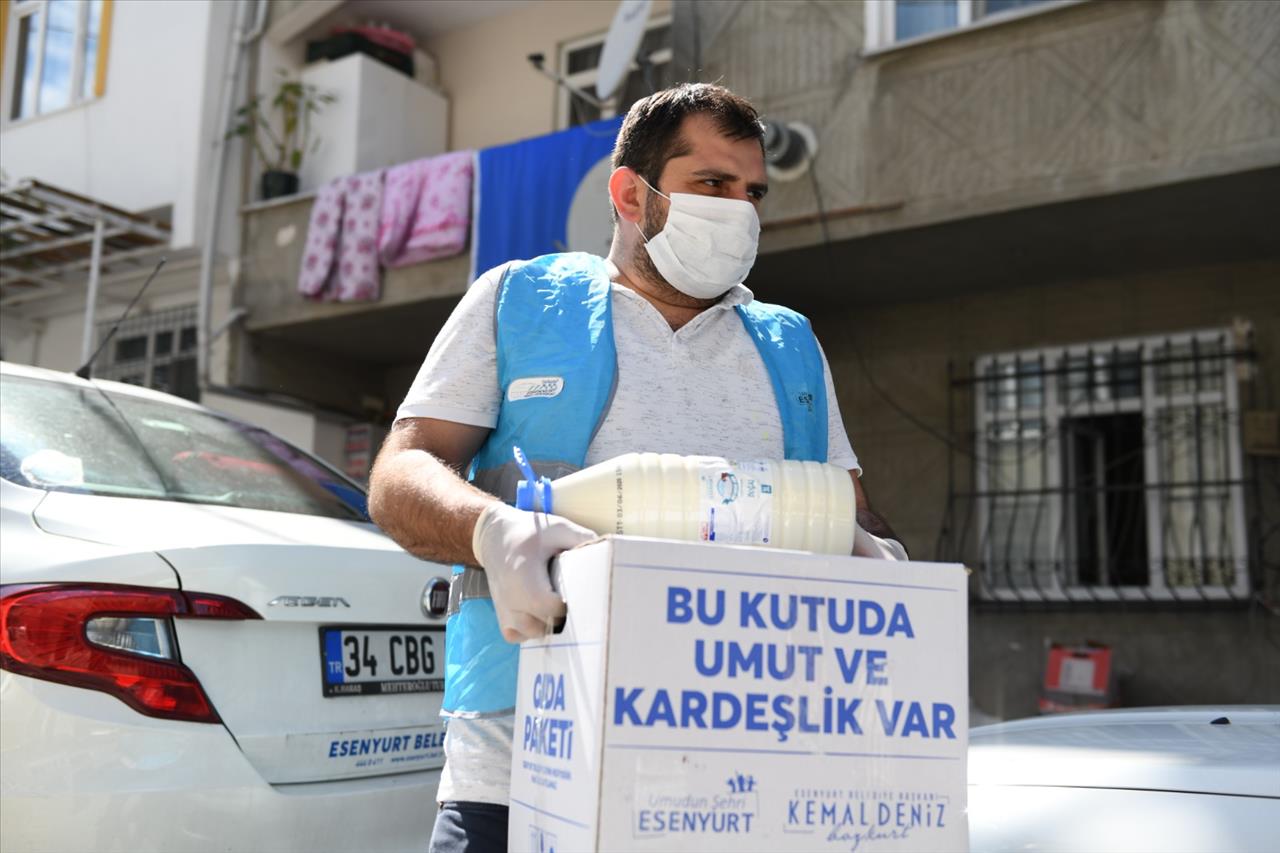 Esenyurt Belediyesi’nden Koronavirüs Sürecinde 43 Bin Aileye Gıda Yardımı Yapıldı 