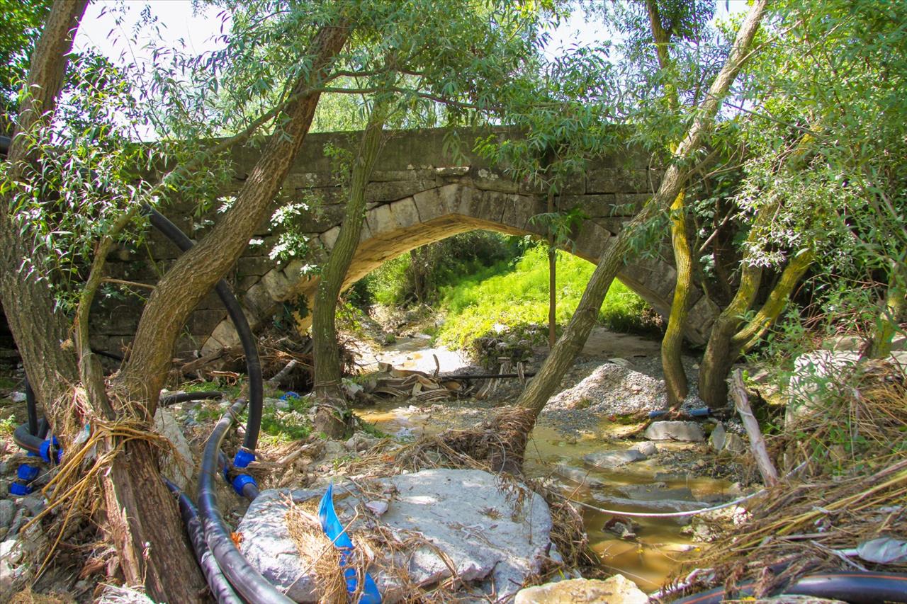 Esenyurt Belediyesi 500 Yıllık Tarihi Köprüyü Gün Yüzüne Çıkarıyor