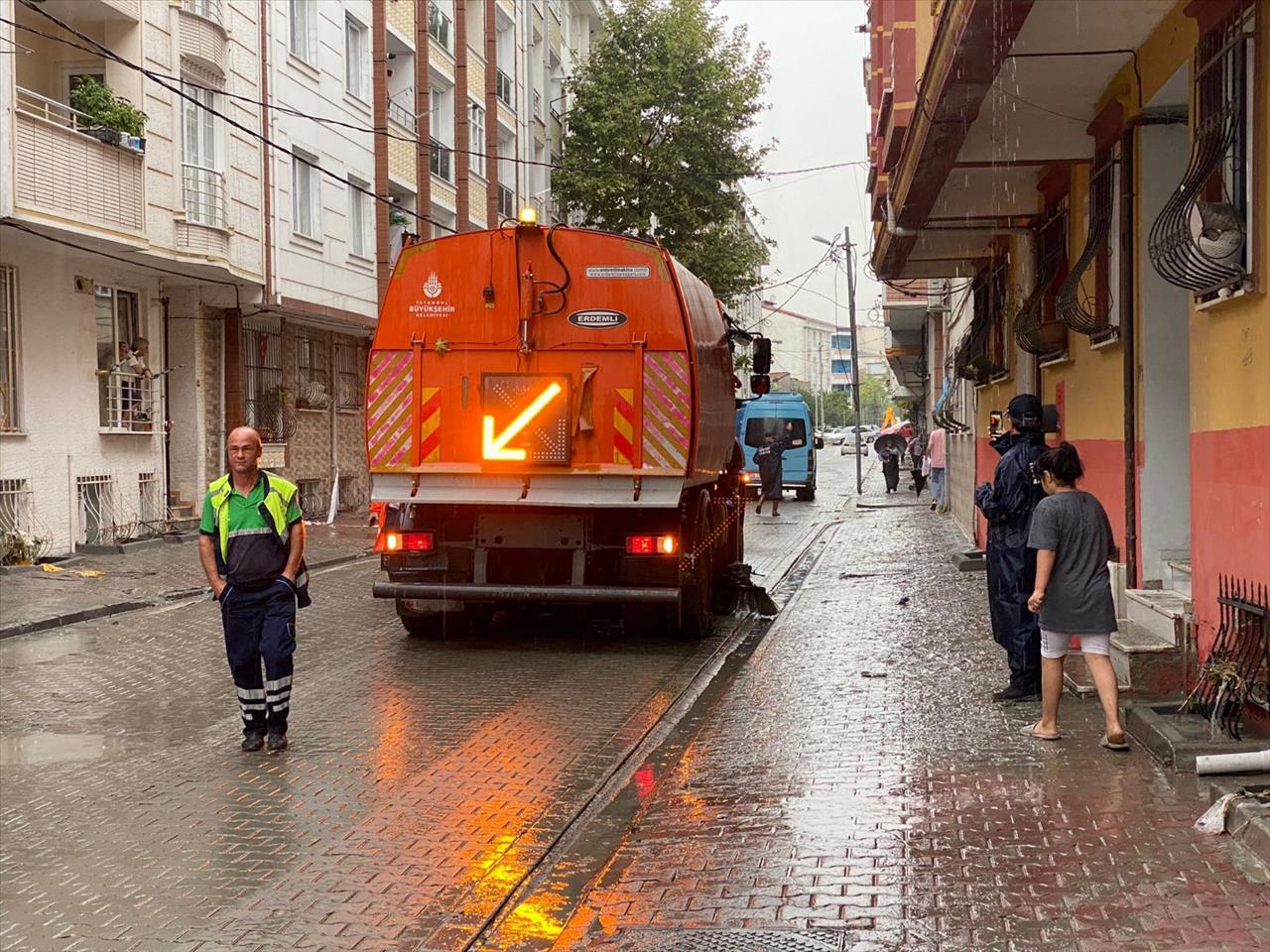 Esenyurt’ta Şiddetli Yağışa Karşı Tam Teyakkuz