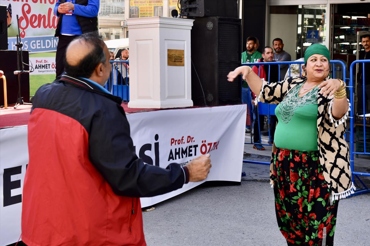 Başkan Özer Hıdırellez Neşesine Ortak Oldu