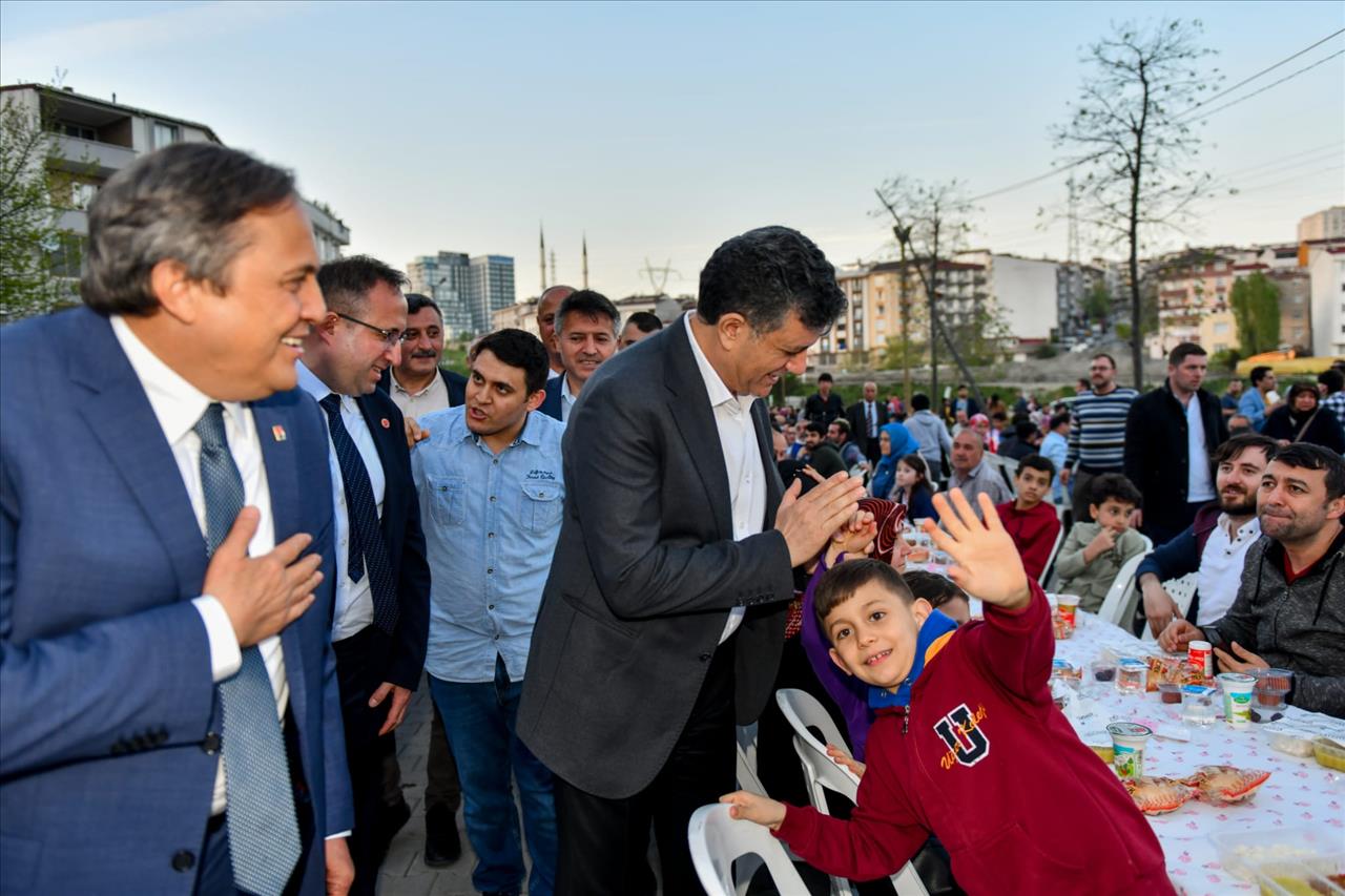 Başkan Bozkurt Ordulu Vatandaşlarla İftarda Buluştu